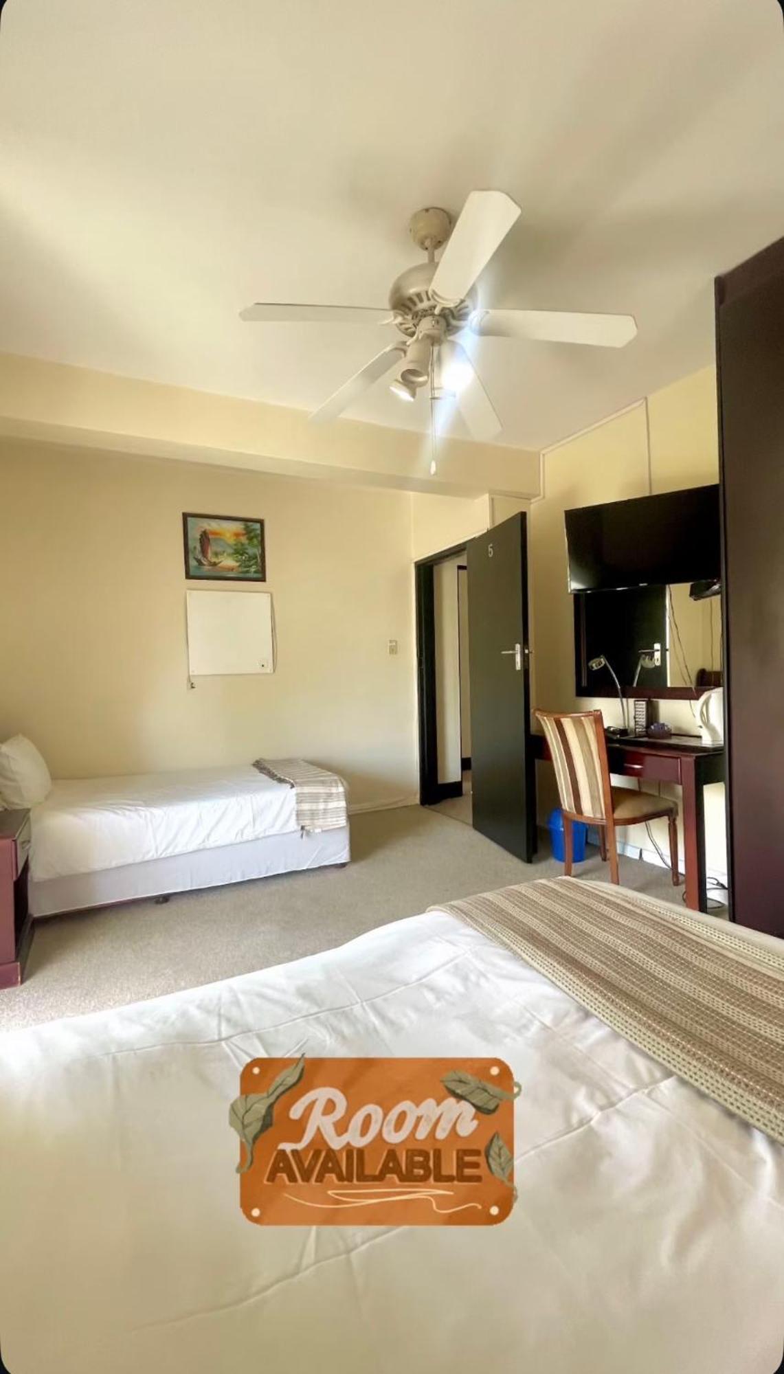 J&t Cape Hotel
