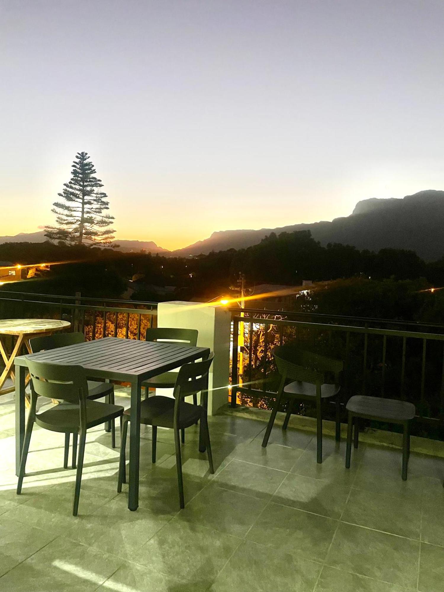 J&t Cape Hotel 3*